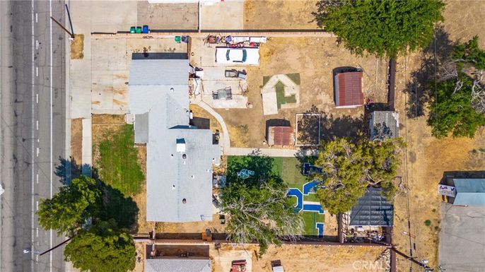 Exterior, Drone