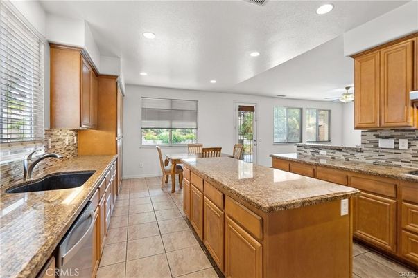 Dining room, Interior, Kitchen, Recessed Lighting