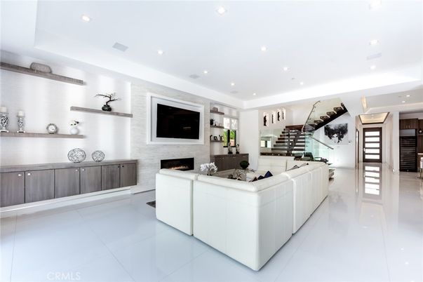 Fireplace, Interior, Living room, Recessed Lighting
