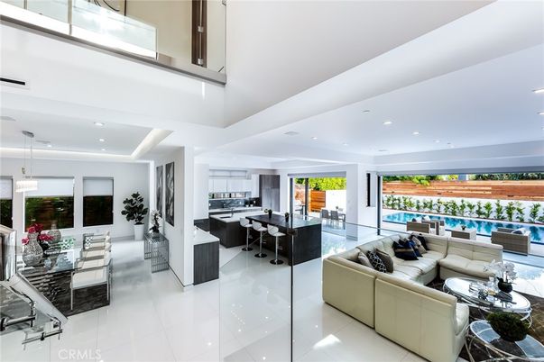Dining room, Interior, Kitchen, Living room, Pendant Lights, Recessed Lighting