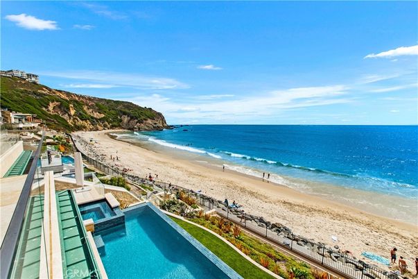 Exterior, Pool, Water