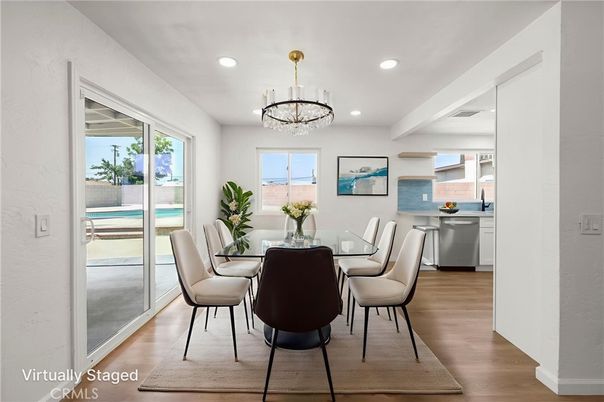 Chandelier, Dining room, Interior, Recessed Lighting, Wood Texture Flooring