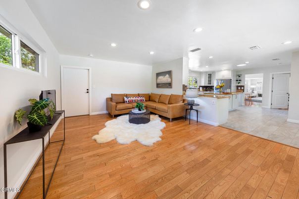Interior, Kitchen, Living room, Recessed Lighting, Wood Texture Flooring