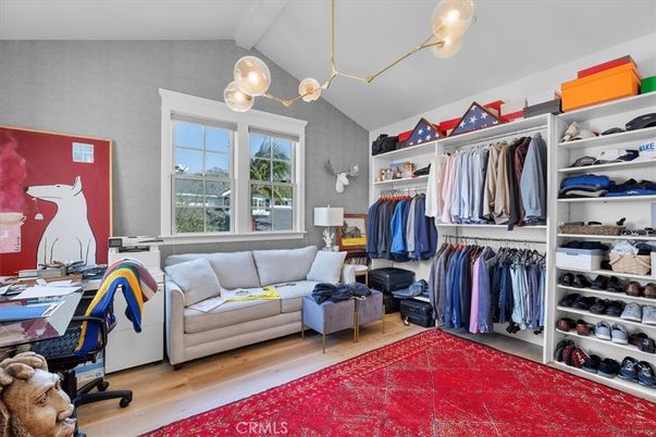 Interior, Pendant Lights, Walk-in Closets, Wood Texture Flooring