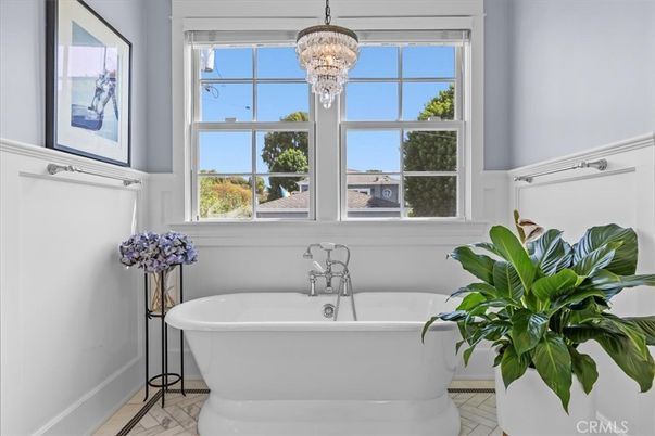 Bathroom, Chandelier, Free Standing Baths, Interior, Marble