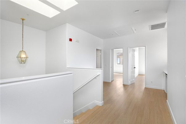 Interior, Pendant Lights, Recessed Lighting, Wood Texture Flooring
