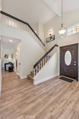 Interior, Pendant Lights, Wood Texture Flooring