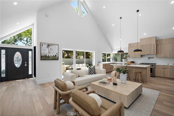 Interior, Kitchen, Living room, Pendant Lights, Recessed Lighting, Stainless Steel Appliances, Wood Texture Flooring