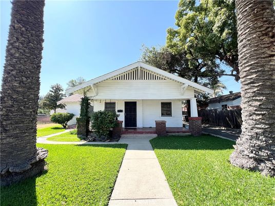 Backyard, Exterior, Facade, American Craftsman