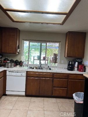 Interior, Kitchen, Tile Countertops