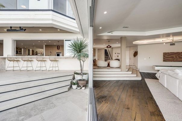 Interior, Recessed Lighting, Wood Texture Flooring