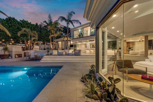 Exterior, Fireplace, Pool