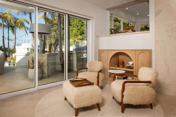 Fireplace, Interior, Recessed Lighting
