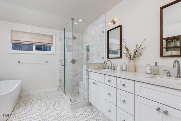 Bathroom, Dual Sink Vanities, Free Standing Baths, Glass Shower, Interior, Recessed Lighting