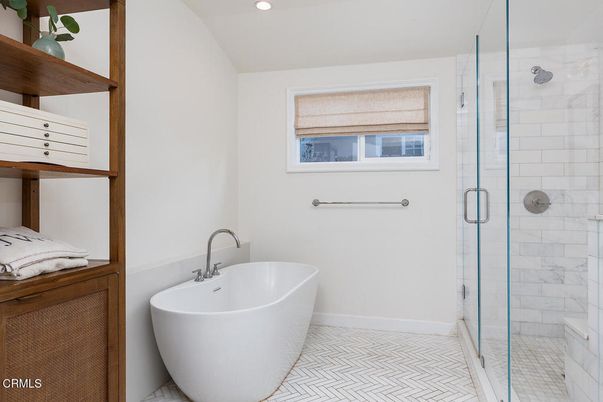 Bathroom, Free Standing Baths, Glass Shower, Interior, Recessed Lighting