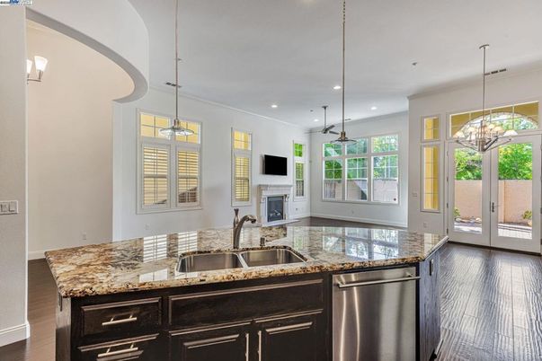 Fireplace, Interior, Kitchen, Pendant Lights, Recessed Lighting, Wood Texture Flooring