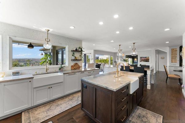 Dining room, Interior, Kitchen, Pendant Lights, Recessed Lighting, Wood Texture Flooring