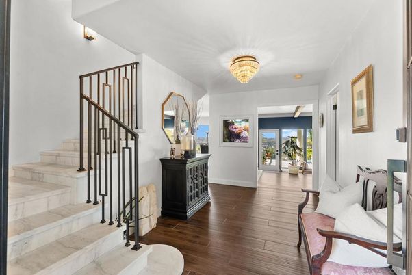 Chandelier, Interior, Water, Wood Texture Flooring