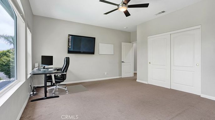 Home Office, Interior