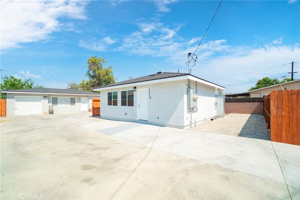 Detached Garage, Exterior