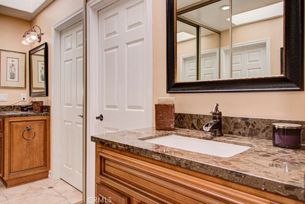 Bathroom, Interior, Recessed Lighting
