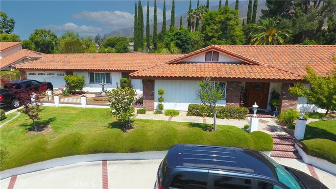 Exterior, Facade, Brick Facade, Spanish Mediterranean