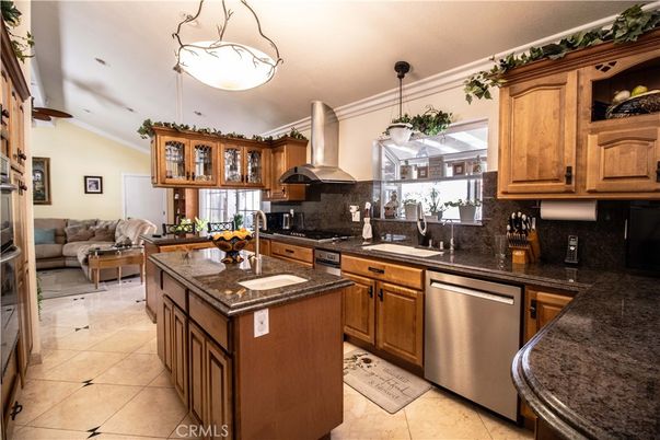 Interior, Kitchen, Living room, Pendant Lights, Stainless Steel Appliances