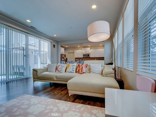 Interior, Kitchen, Living room, Recessed Lighting, Wood Texture Flooring