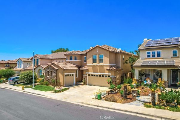 Attached, Exterior, Facade, Solar Panels, Mediterranean