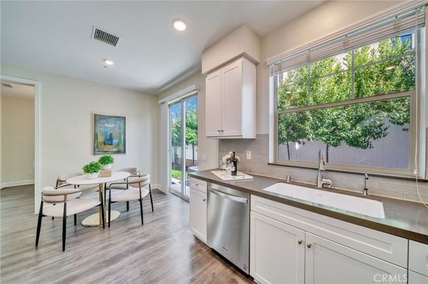 Dining room, Interior, Kitchen, Recessed Lighting, Wood Texture Flooring
