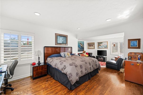 Bedroom, Fireplace, Home Office, Interior, Recessed Lighting, Wood Texture Flooring