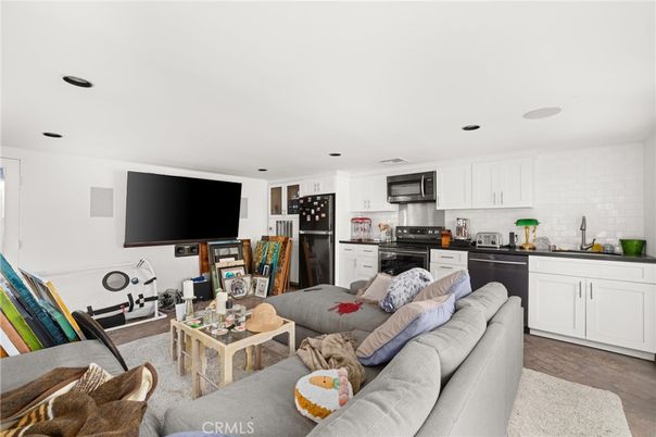 Interior, Kitchen, Living room, Recessed Lighting, Wood Texture Flooring