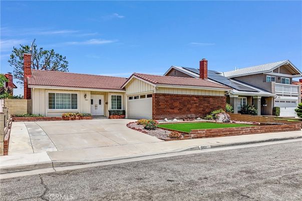 Attached, Exterior, Facade, Solar Panels, Ranch