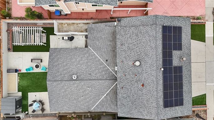 Exterior, Drone