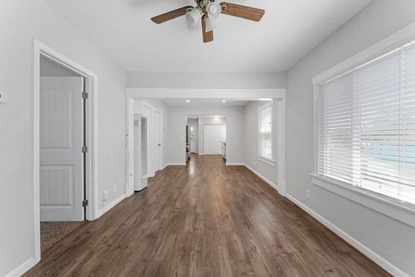 Empty room, Interior, Recessed Lighting, Wood Texture Flooring