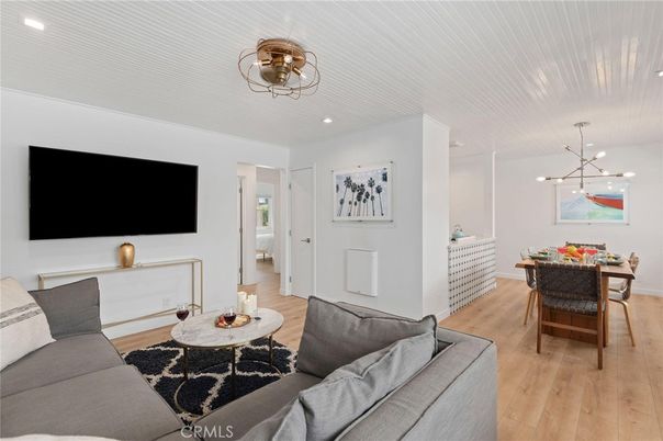 Dining room, Interior, Living room, Pendant Lights, Recessed Lighting, Wood Texture Flooring