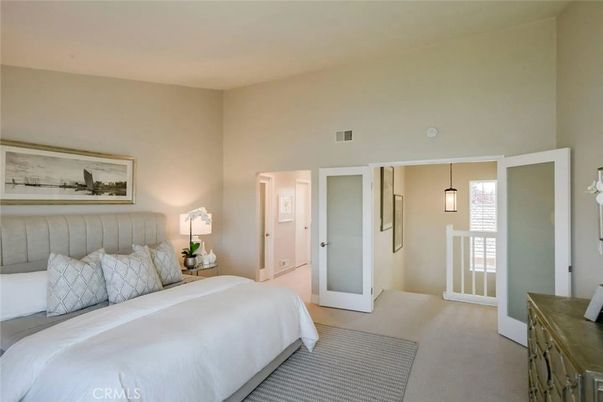 Bedroom, Interior, Pendant Lights