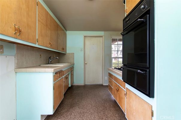 Interior, Kitchen, Tile Countertops