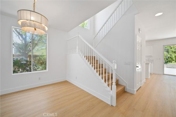 Interior, Pendant Lights, Recessed Lighting, Wood Texture Flooring