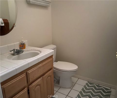 Bathroom, Interior, Tile Countertops