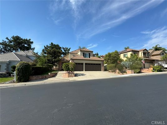 Attached, Exterior, Facade, Mediterranean