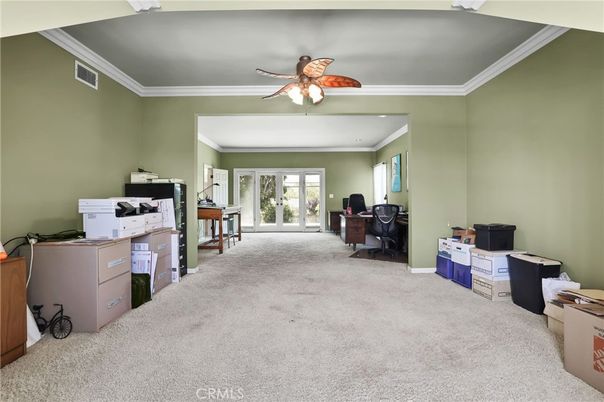 Home Office, Interior