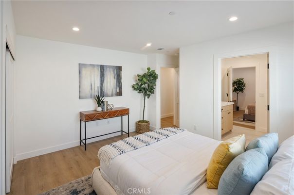 Bathroom, Bedroom, Interior, Recessed Lighting, Wood Texture Flooring