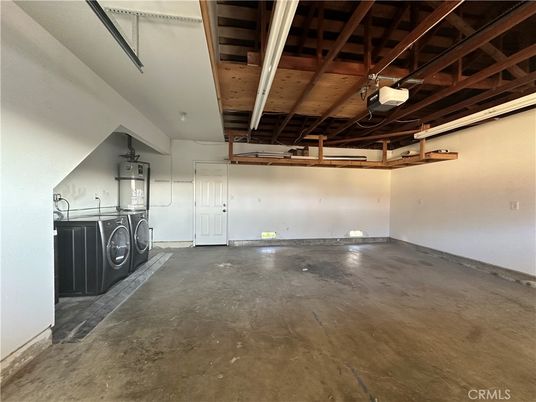 Garage, Interior, Washer, Wooden Beams