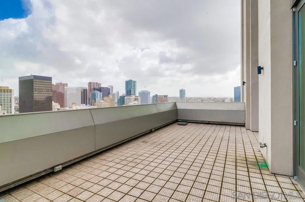 Exterior, Other, Skyline