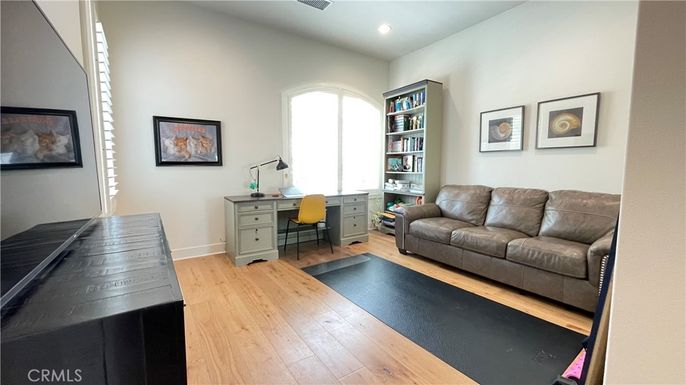 Home Office, Interior, Recessed Lighting, Wood Texture Flooring