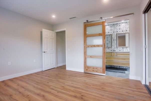Bathroom, Interior, Recessed Lighting, Wood Texture Flooring