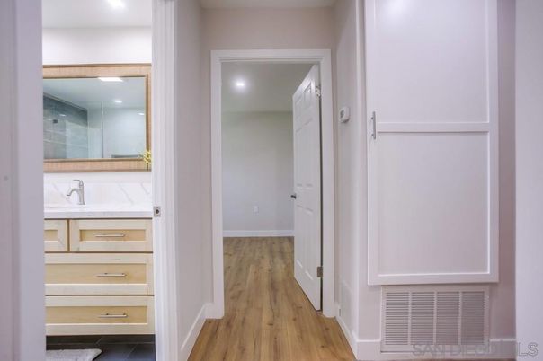 Bathroom, Interior, Recessed Lighting, Wood Texture Flooring