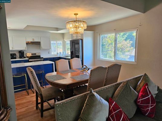 Chandelier, Dining room, Interior, Kitchen, Wood Texture Flooring