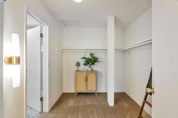 Interior, Walk-in Closets